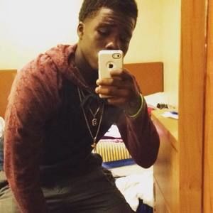 Meet your Posher, Dee